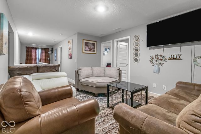 7349 Parkstay, Camby, IN 46113