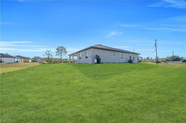 1930 Zombar CT, Lehigh Acres, FL 33972