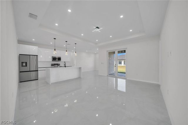 1930 Zombar CT, Lehigh Acres, FL 33972