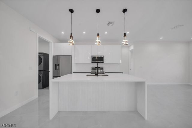 1930 Zombar CT, Lehigh Acres, FL 33972