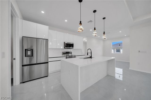 1930 Zombar CT, Lehigh Acres, FL 33972