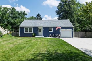 W277N1606 Lakeview DRIVE, Pewaukee, WI 53072