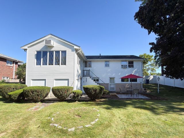 38 Amelia Pl, Revere, MA 02151