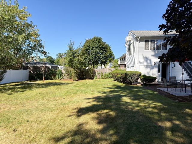 38 Amelia Pl, Revere, MA 02151