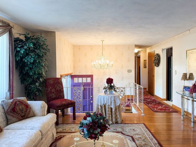 38 Amelia Pl, Revere, MA 02151
