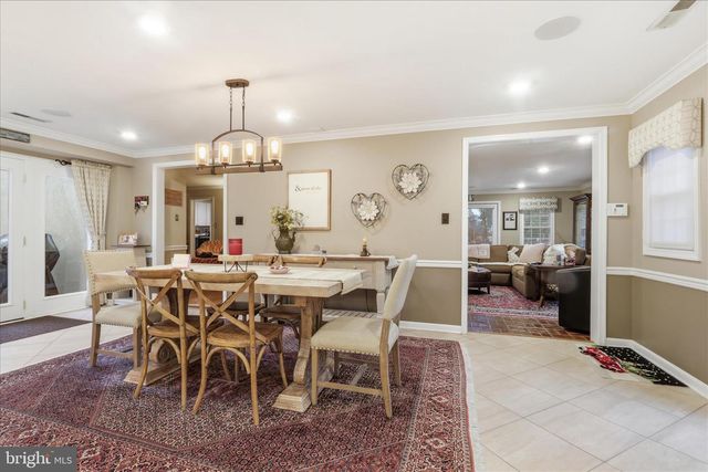 12903 FOUNTAIN HEAD RD, Hagerstown, MD 21742