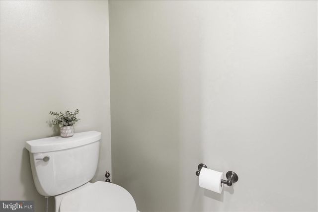 12903 FOUNTAIN HEAD RD, Hagerstown, MD 21742