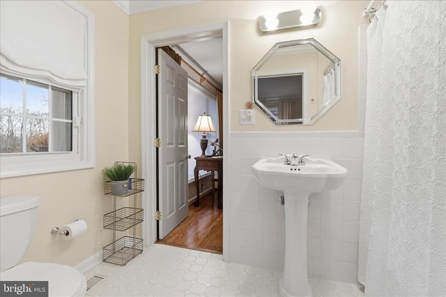12903 FOUNTAIN HEAD RD, Hagerstown, MD 21742