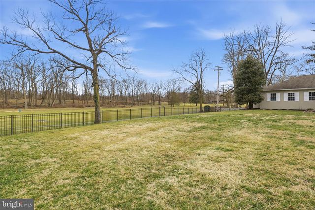 12903 FOUNTAIN HEAD RD, Hagerstown, MD 21742