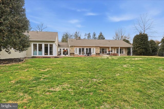 12903 FOUNTAIN HEAD RD, Hagerstown, MD 21742
