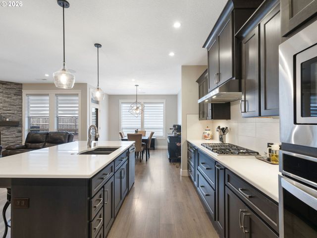 5711 Ne 133RD St, Vancouver, WA 98686