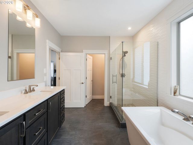 5711 Ne 133RD St, Vancouver, WA 98686