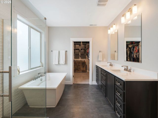 5711 Ne 133RD St, Vancouver, WA 98686