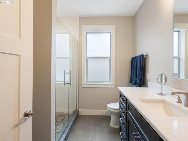 5711 Ne 133RD St, Vancouver, WA 98686