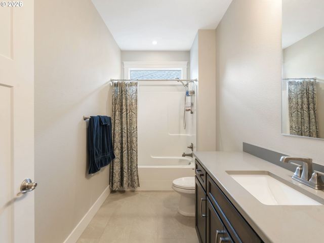 5711 Ne 133RD St, Vancouver, WA 98686