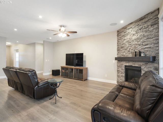 5711 Ne 133RD St, Vancouver, WA 98686