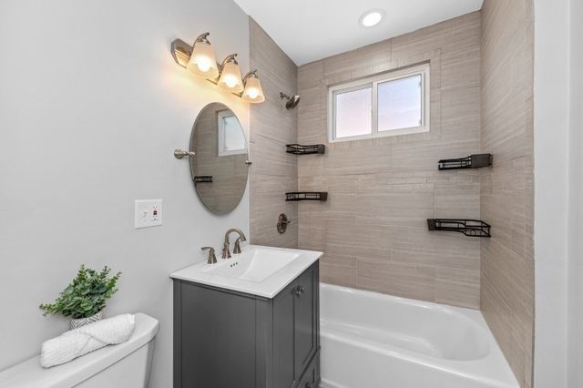139 Warren Street 2, Arlington, MA 02474