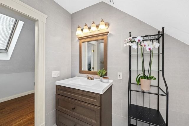 139 Warren Street 2, Arlington, MA 02474