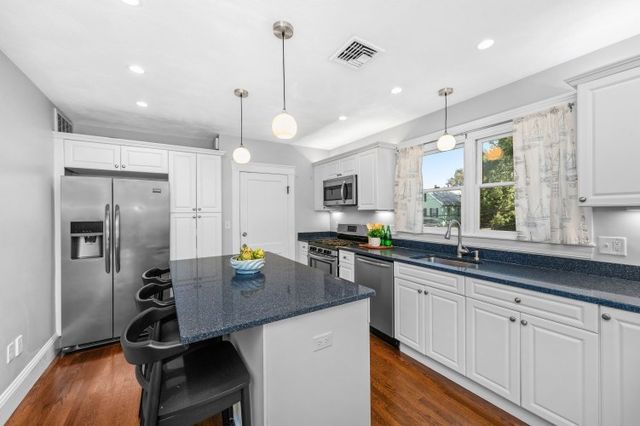 139 Warren Street 2, Arlington, MA 02474