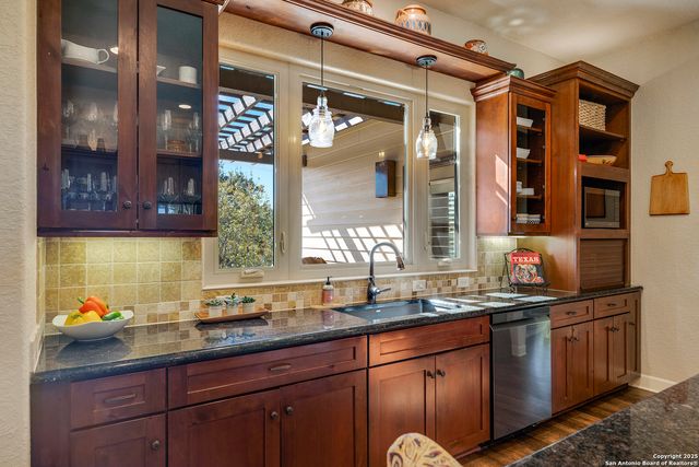 236 Echo Falls Lane, Comfort, TX 78013