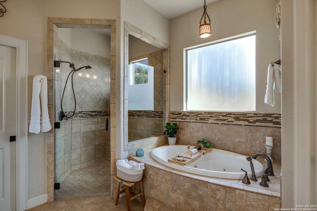 236 Echo Falls Lane, Comfort, TX 78013