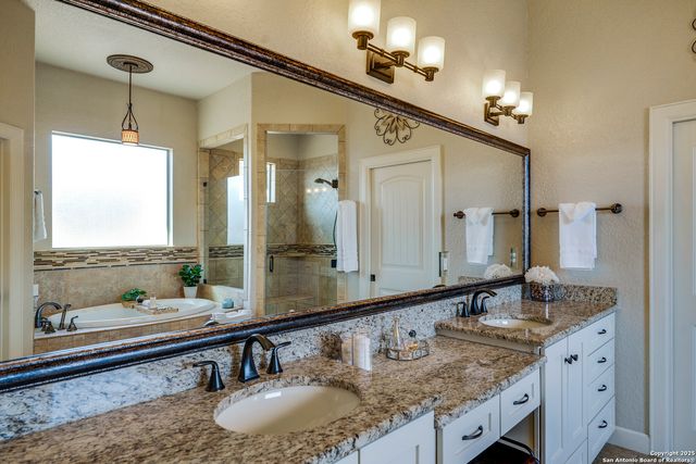 236 Echo Falls Lane, Comfort, TX 78013