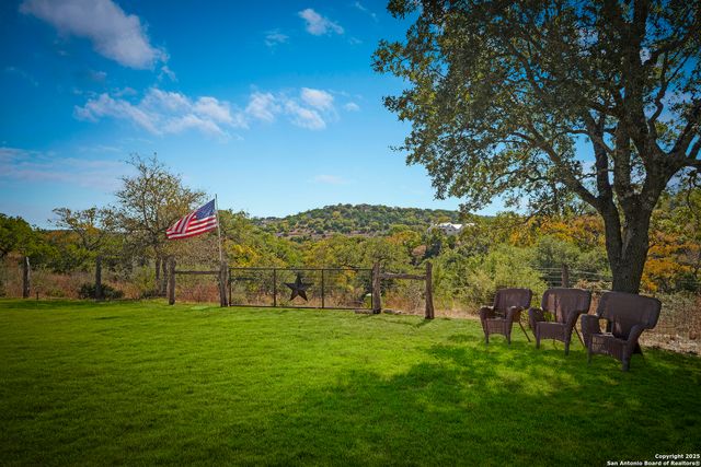 236 Echo Falls Lane, Comfort, TX 78013