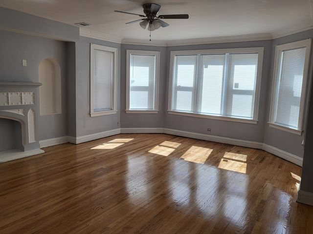 7307 S Bennett Avenue 3, Chicago, IL 60649