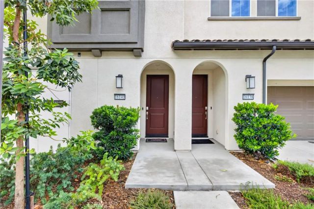 16140 Spicebush Ln, Chino, CA 91708