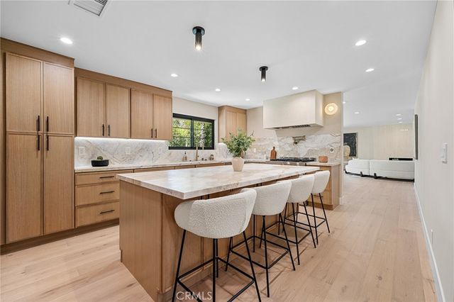 5873 Fairhaven Avenue, Woodland Hills, CA 91367