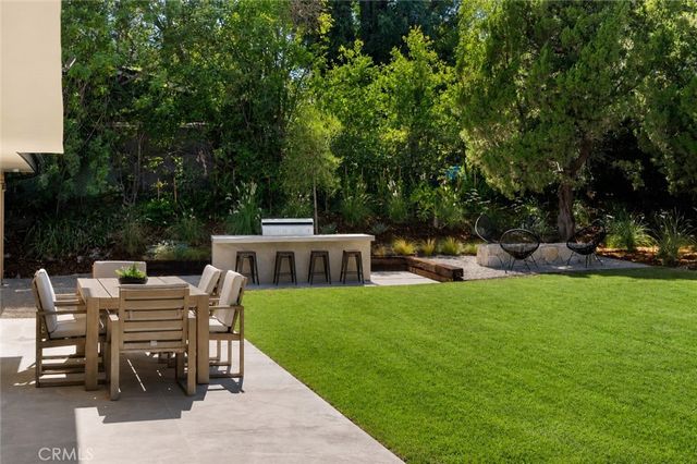 5873 Fairhaven Avenue, Woodland Hills, CA 91367
