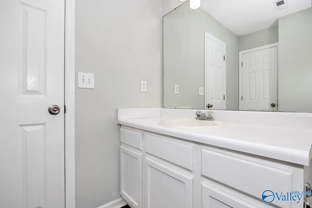 138 Bremerton Drive, Huntsville, AL 35824