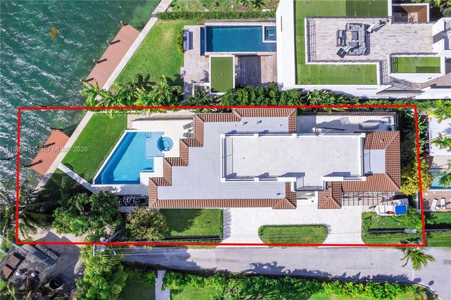 919 92nd St, Surfside, FL 33154