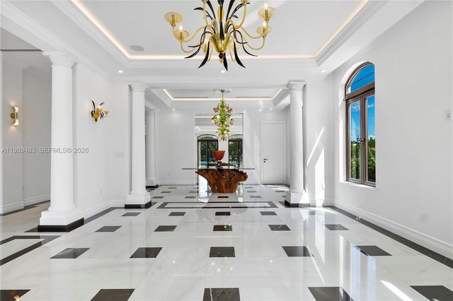 919 92nd St, Surfside, FL 33154