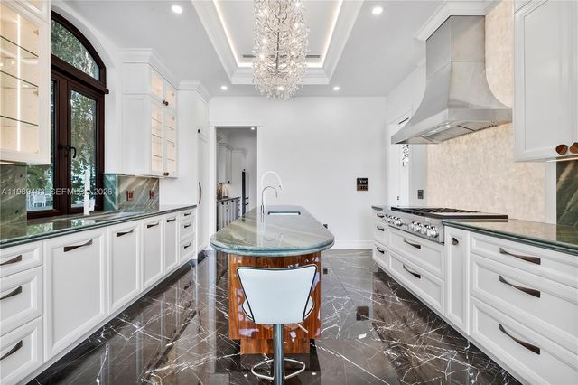 919 92nd St, Surfside, FL 33154