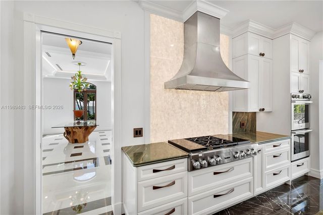 919 92nd St, Surfside, FL 33154