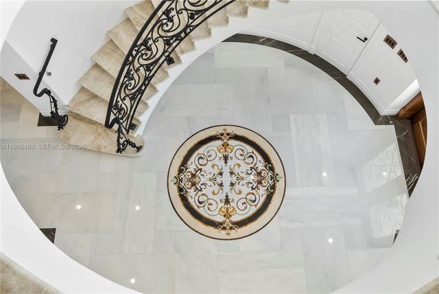 919 92nd St, Surfside, FL 33154