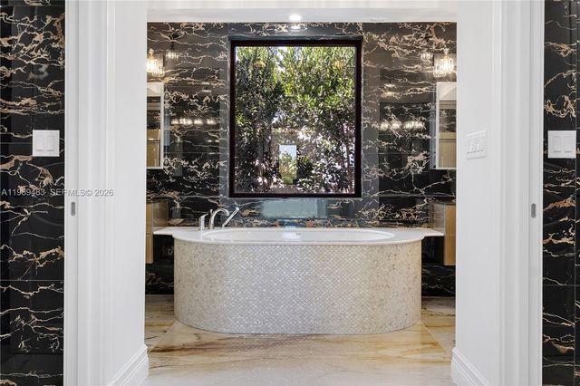 919 92nd St, Surfside, FL 33154