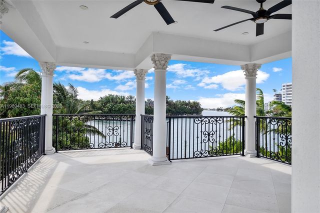 919 92nd St, Surfside, FL 33154