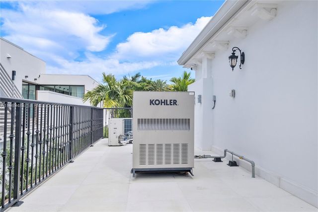 919 92nd St, Surfside, FL 33154