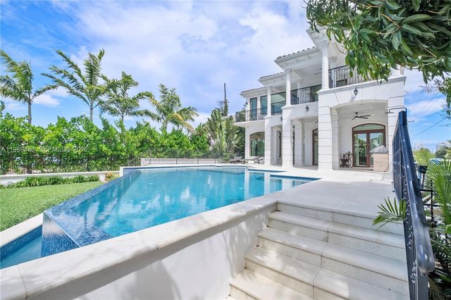 919 92nd St, Surfside, FL 33154