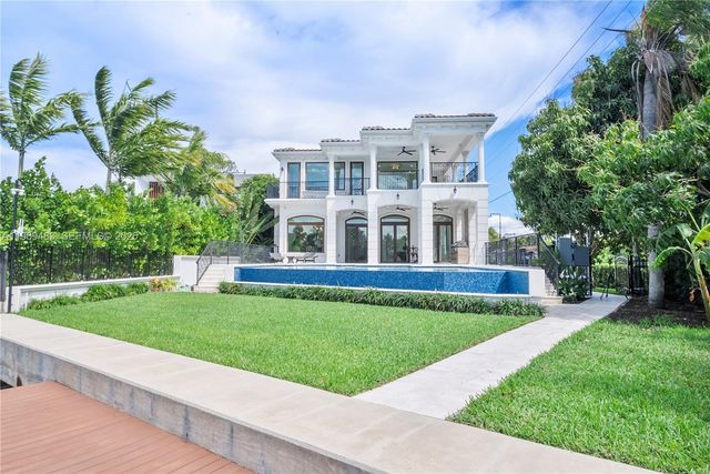 919 92nd St, Surfside, FL 33154