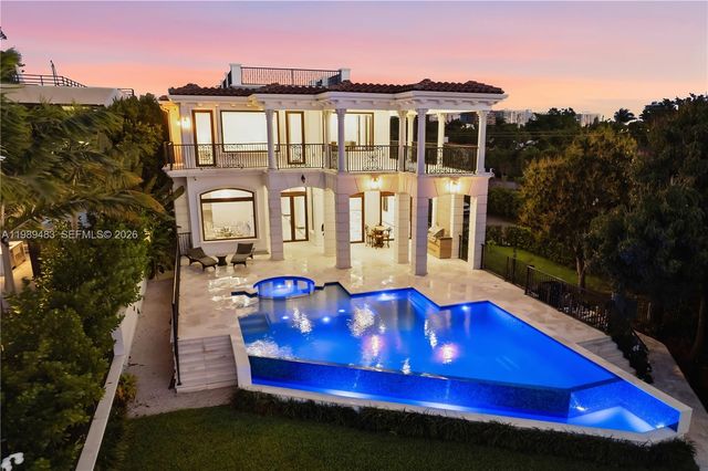 919 92nd St, Surfside, FL 33154