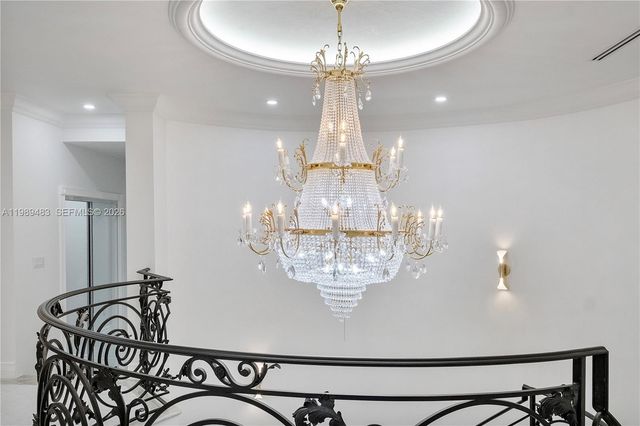 919 92nd St, Surfside, FL 33154