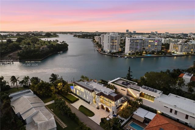 919 92nd St, Surfside, FL 33154