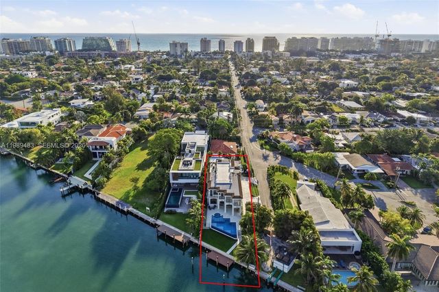 919 92nd St, Surfside, FL 33154