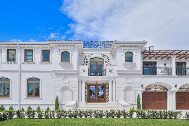 919 92nd St, Surfside, FL 33154