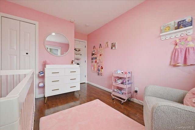 672 Anderson Avenue, Franklin Square, NY 11010