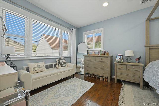 672 Anderson Avenue, Franklin Square, NY 11010