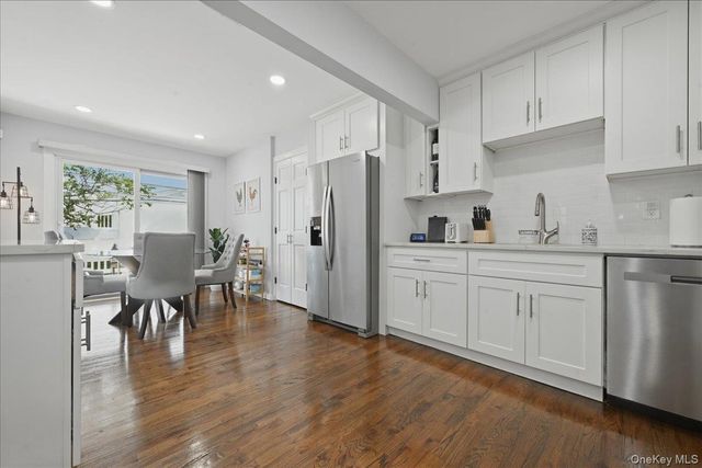 672 Anderson Avenue, Franklin Square, NY 11010